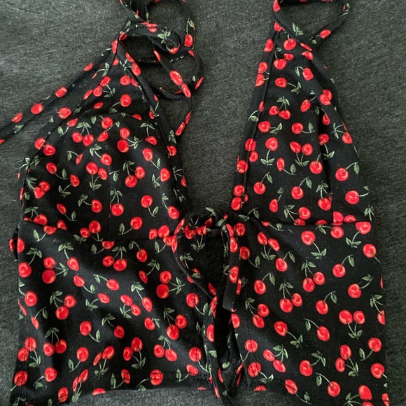 Dollskill brand new unworn halter tie top!! - Picture 3 of 4